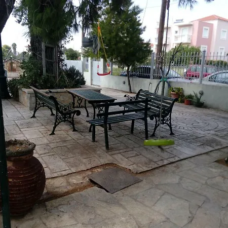 Cozy House In Samoutani *