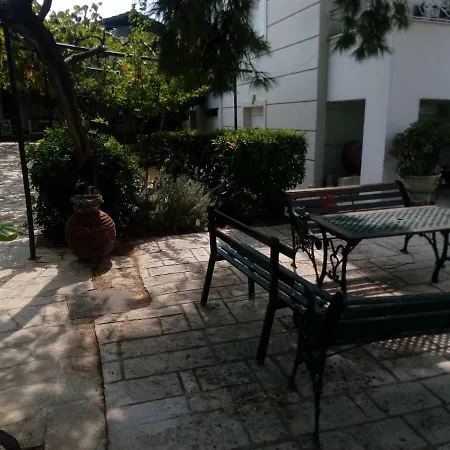 Cozy House In Samoutani Apartment *